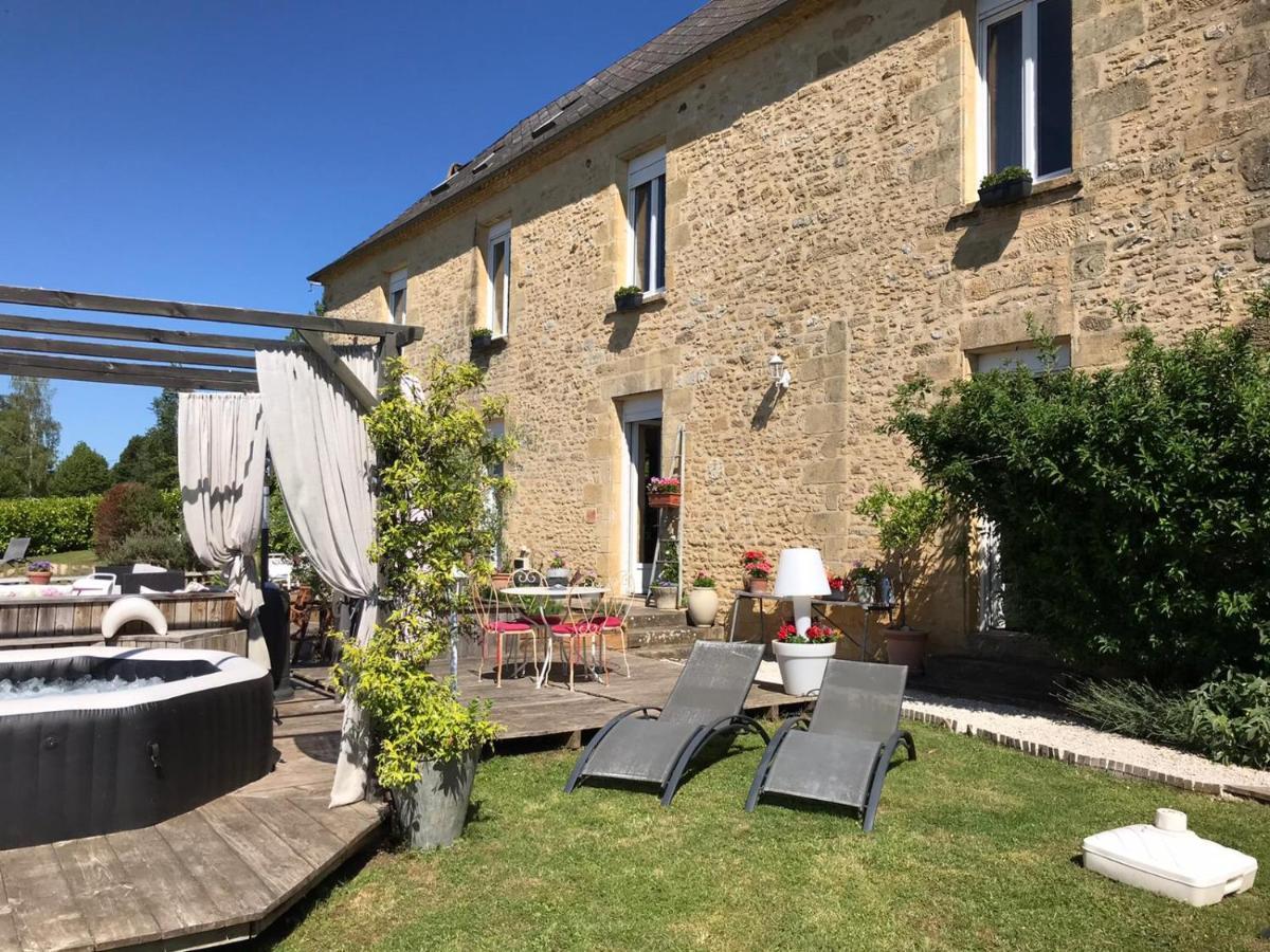 Le Clos Des Bories Bed & Breakfast Sarlat-la-Caneda Exterior photo